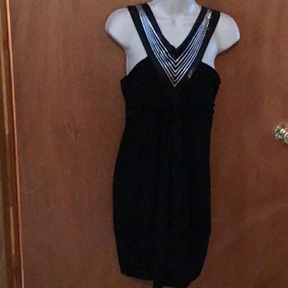 Ladies black sleeveless black 👗 with sequins  LRG - Picture 2 of 7